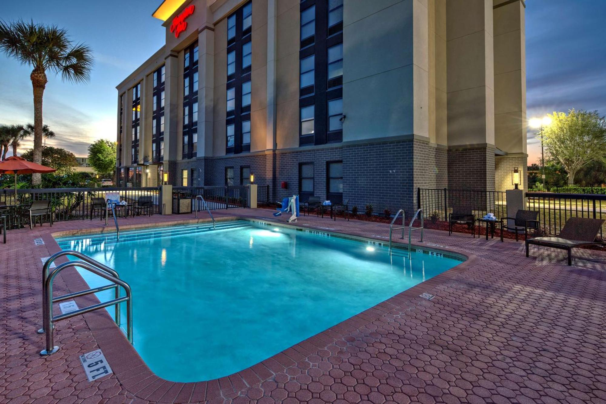 Hampton Inn Orlando-Maingate South Дейвънпорт Екстериор снимка