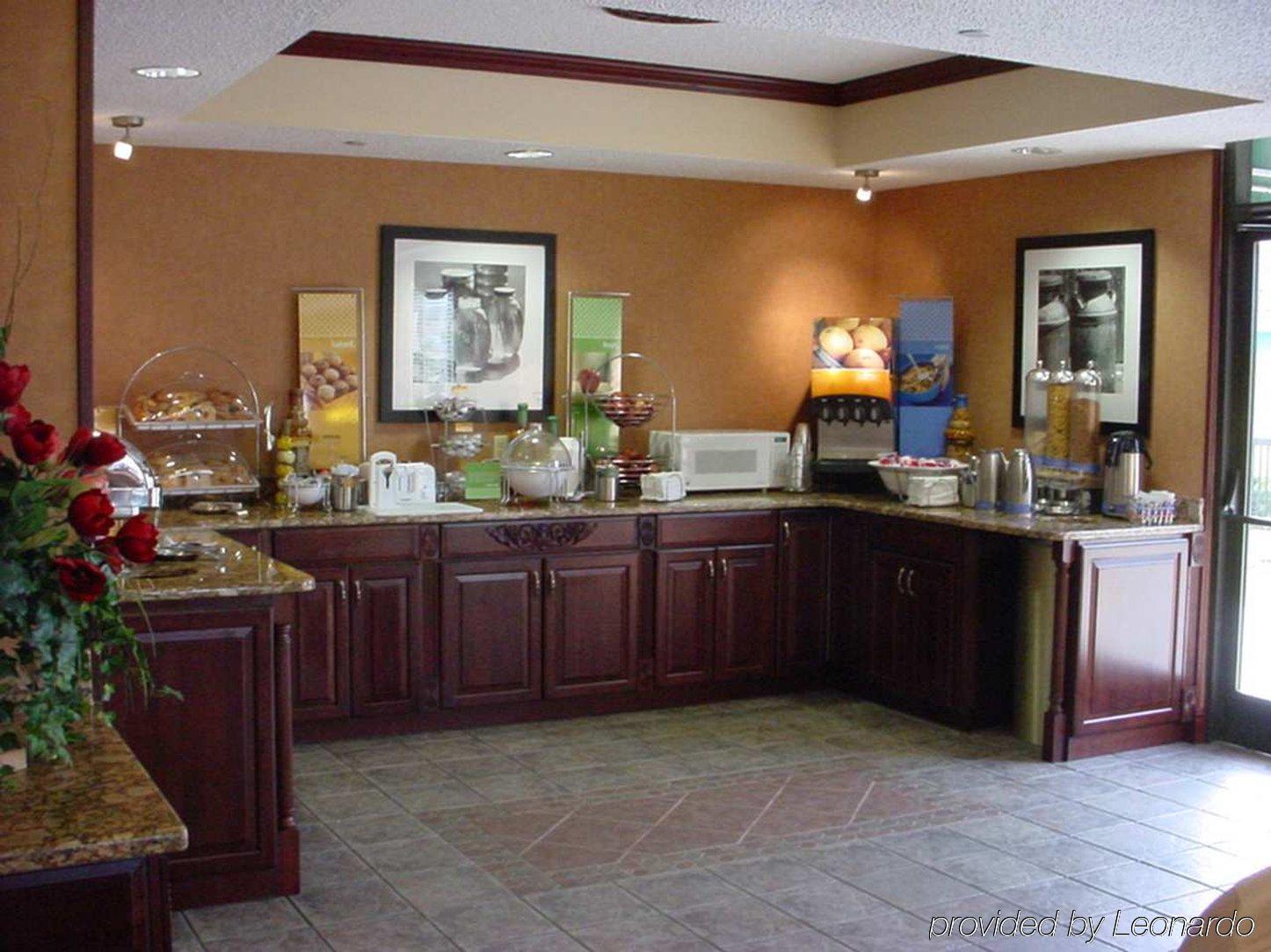 Hampton Inn Orlando-Maingate South Дейвънпорт Ресторант снимка